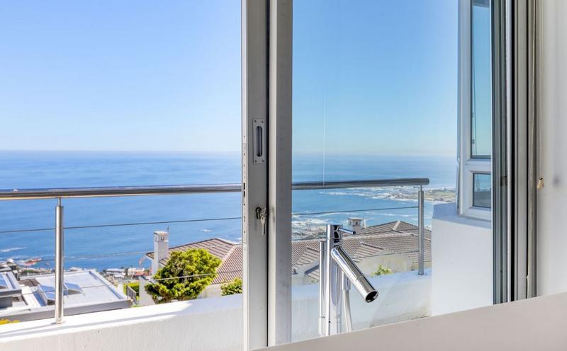 4 Bedroom Property for Sale in Camps Bay Western Cape